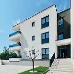 דירה San Maris אומאג