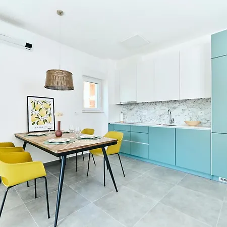 San Maris Apartment