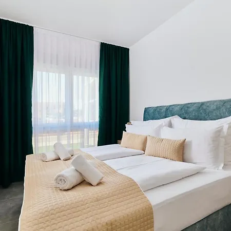 San Maris Apartament *